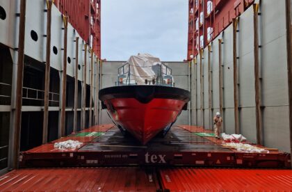 A large working boat was transported as a breakbulk shipment on board of a container vessel, transportation arranged by project logistics forwarder Hacklin Logistics