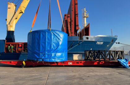 2023-trommel-project-cargo-delivery-europe-loading-on-board-hacklin-logistics