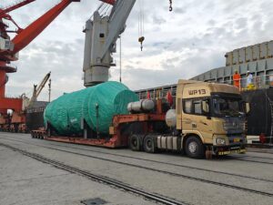 Charter vessel loading in Shanghai arranged by Hacklin China