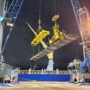 project cargo tandem lift