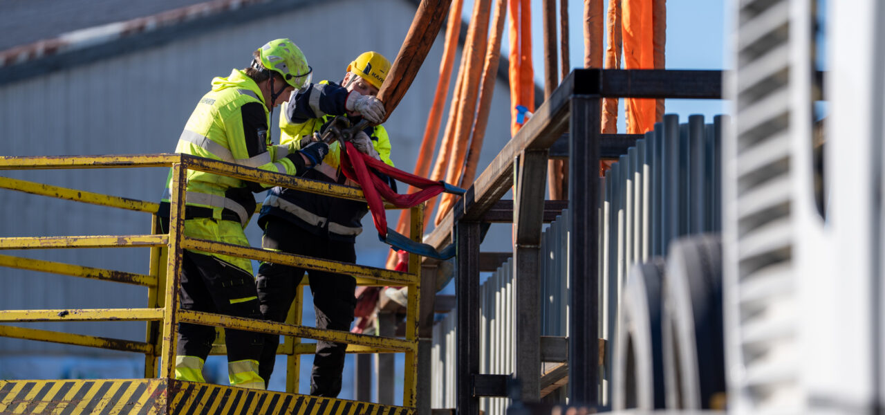 lashing of project industrial cargo